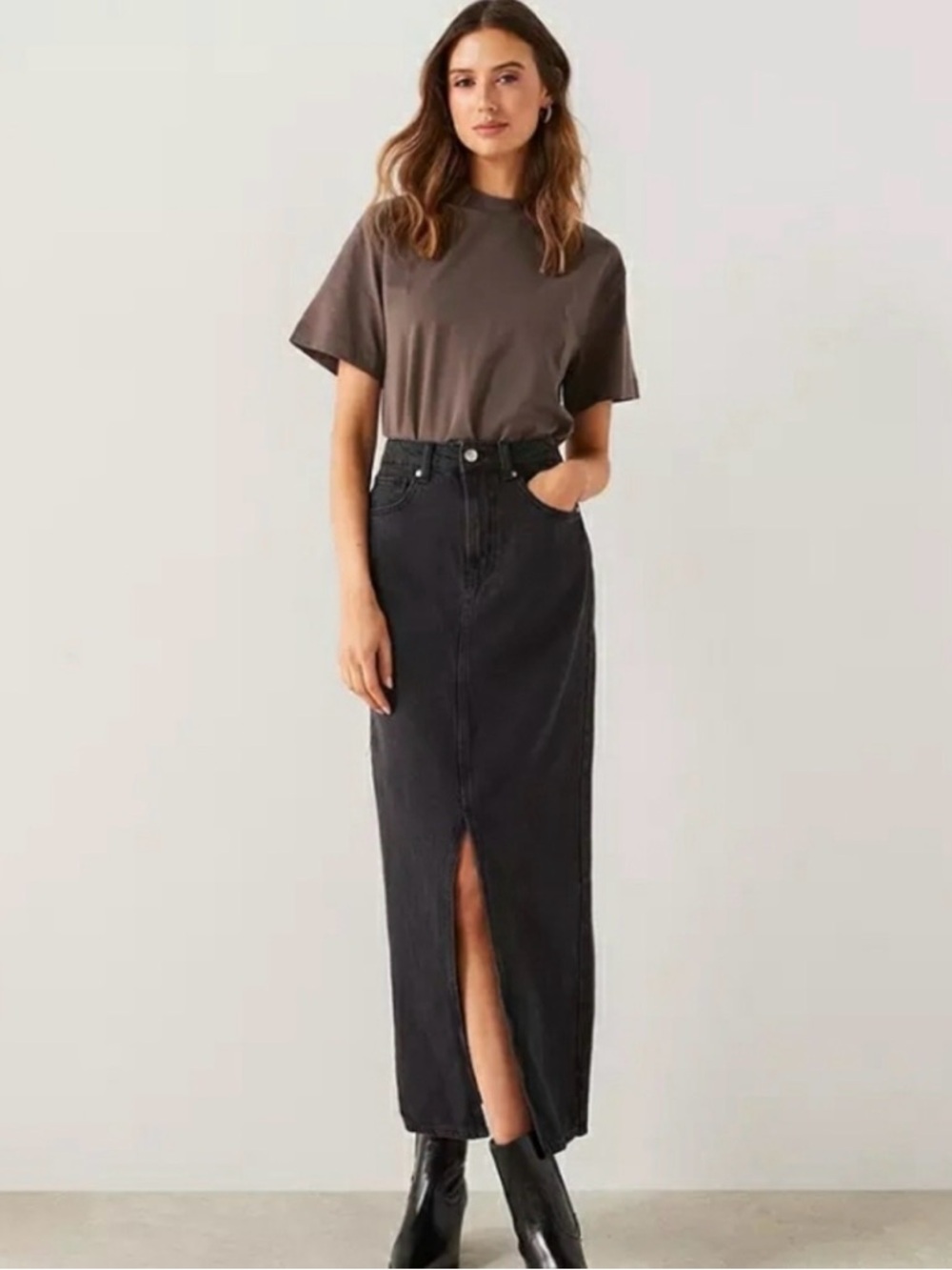 🖤✨ Mango Black Denim Maxi Skirt with Slit ✨🖤